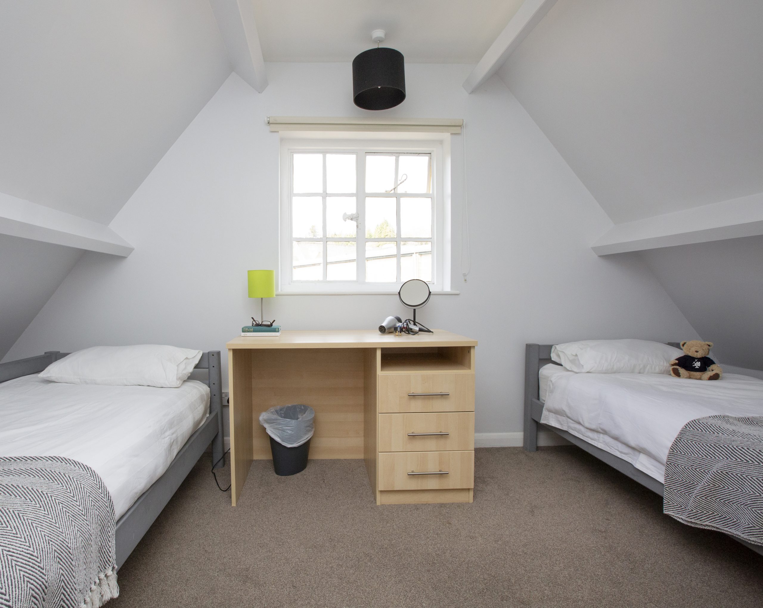 Cotswold Airbnb Photographer Nikki Kirk